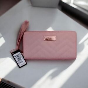 Elegant Pink Quilted Wristlet
